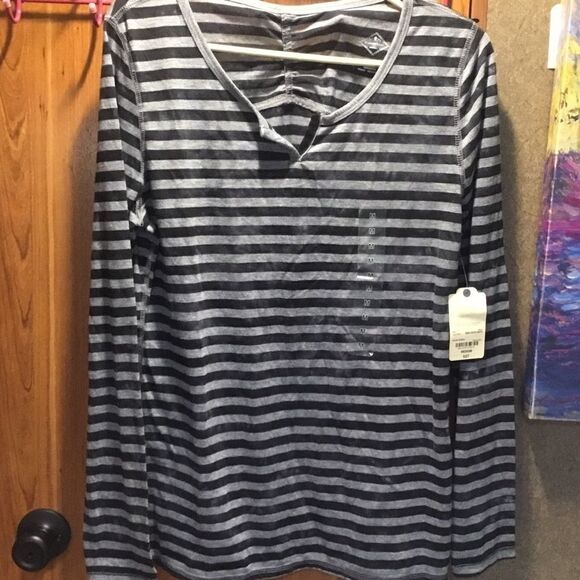 NWT St. John’s Bay L/S Henley Stripe Knit Shirt M - Picture 3 of 7
